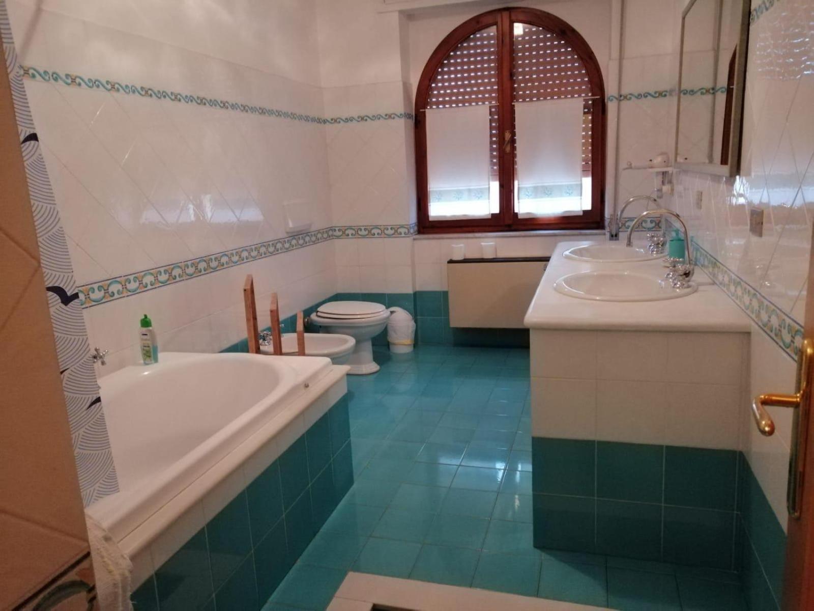 L'Ambra Apartment Алгеро Екстериор снимка